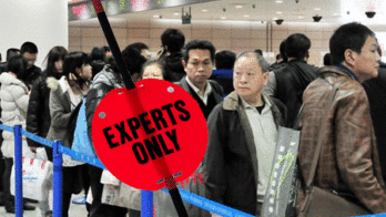 China experts arrive in Pudong