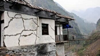 China home cracks