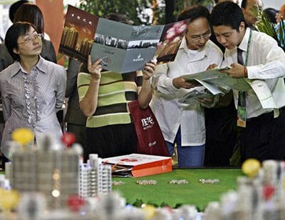 Shanghai home buyers
