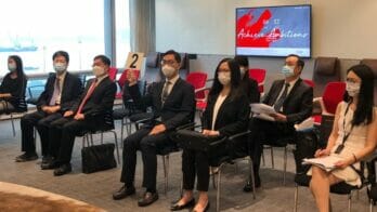 HDL representative at JLL auction event