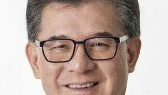 Vincent Lo Shui on land