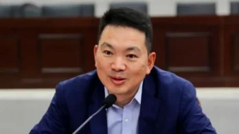 Lujiazui Group chairman Xu Erjin