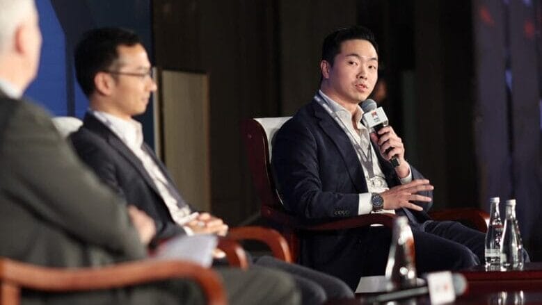 Craig To of Vlinker speaking at Mingtiandi's Hong Kong Forum