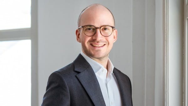 Nicholas Bischoff, Equalbase